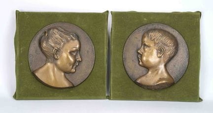 P. Miessner, sculpteur vers 1930, deux reliefs en 