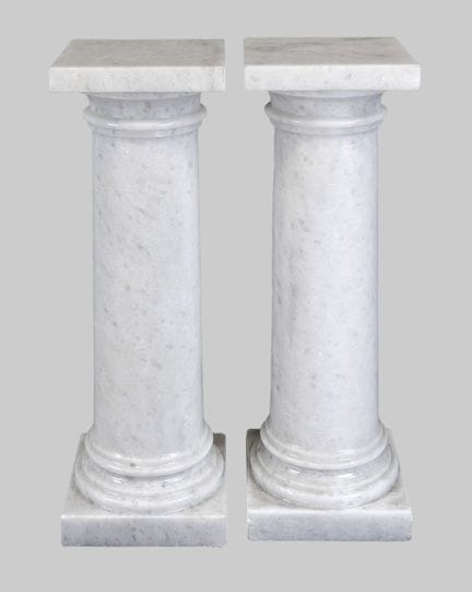 Paire de colonnes, XXe siècle, marbre blanc, fût l