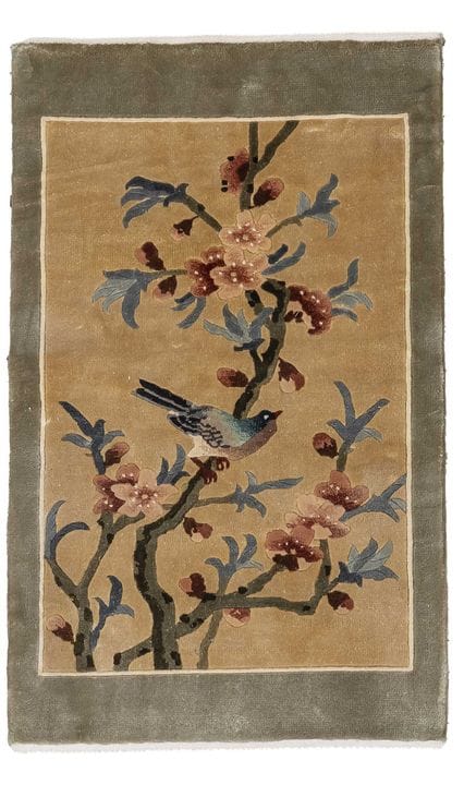 Tapis, Chine, XXe siècle, soie. Avec support mural
