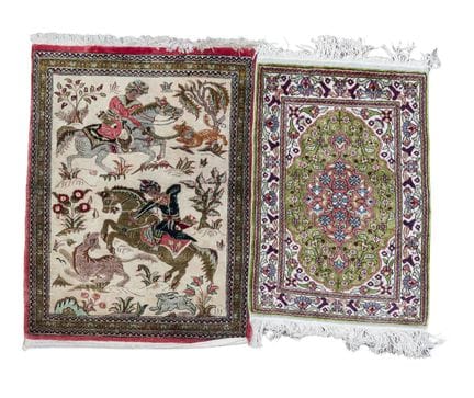 2 petits tapis, soie, XXe siècle, légères traces d