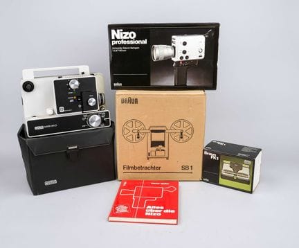 Lotto di proiettori cinematografici e accessori, X