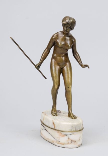 Sculpteur inconnu, vers 1920, « Amazone » : nu fém
