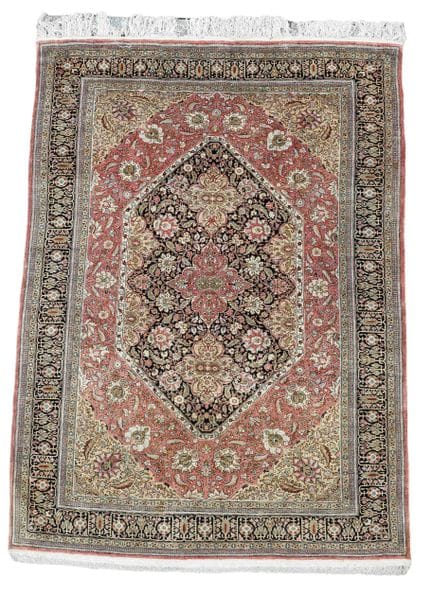 Tapis, soie, XXe siècle, traces d'usure minimes, l