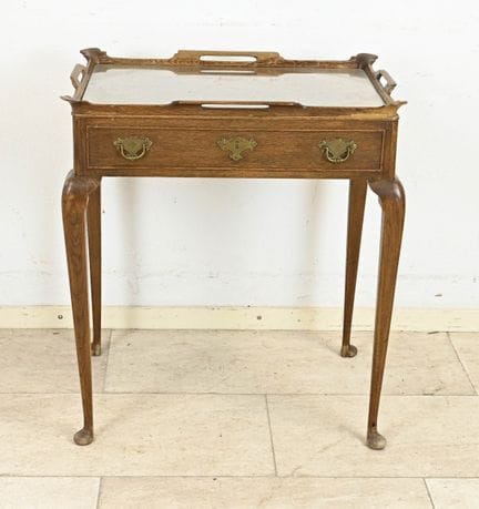 Table de service/table à thé avec tiroir, vers 190