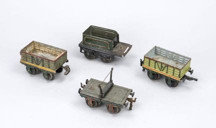 4 wagons de chemin de fer, vers 1900, tôle d'acier