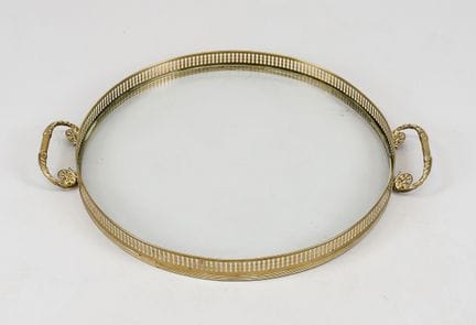 Grand plateau. Milieu du XXe siècle, laiton, verre