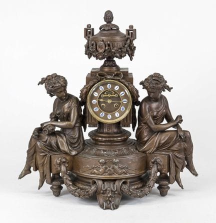 Historicismo - Reloj de péndulo con figuras, Franc