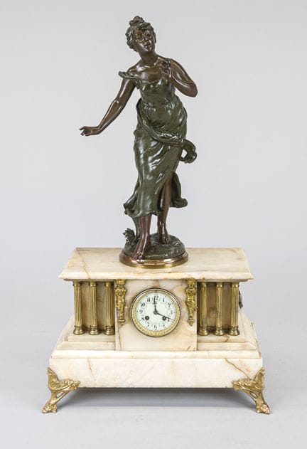 Historicismo - Reloj de péndulo con figuras, Franc