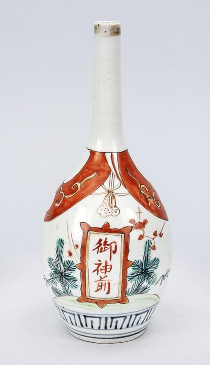 Bottiglia di sake Aka-e, Giappone, XIX secolo (per