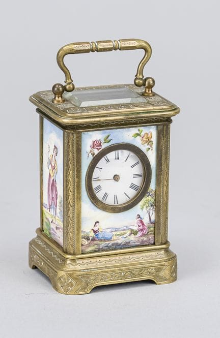 Pequeño despertador de viaje de alrededor de 1800,