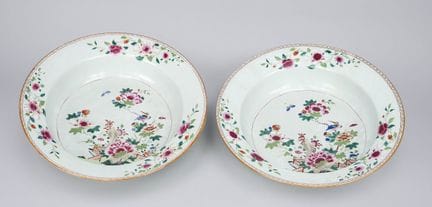 Paar famille rose Becken, China, 18. Jh. (wohl Yon