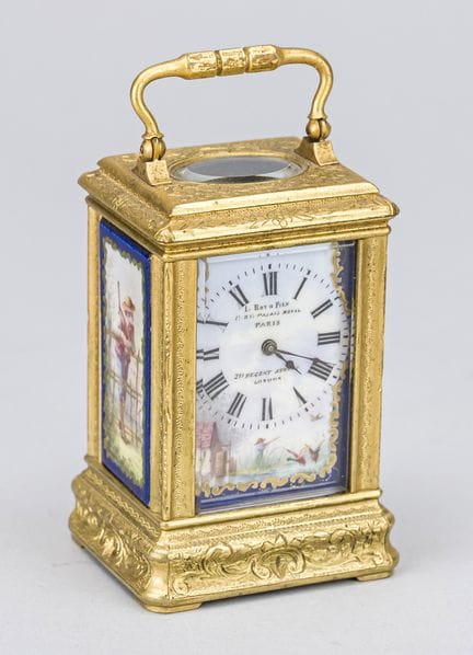 Pequeño reloj de viaje francés, con la inscripción