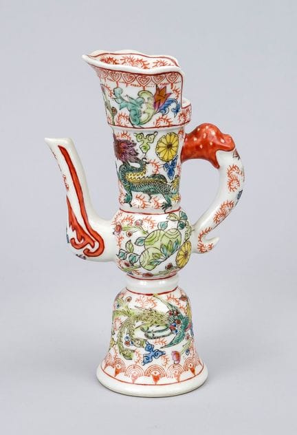 Teiera con decorazioni rosso ferro, Cina, XX secol