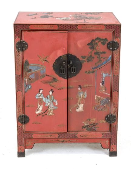 Piccolo armadio laccato, Cina, XX secolo, struttur