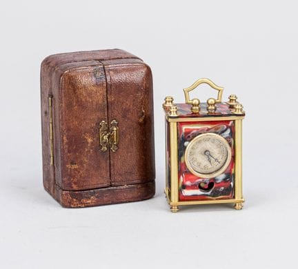 Petite montre de voyage, vers 1920, boîtier en pla