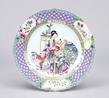 Piatto “Famille rose”, Cina, probabilmente XVIII s