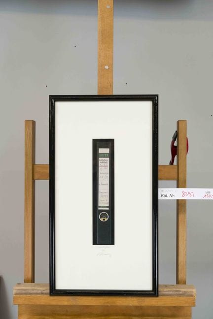 沃尔克·库恩（Volker Kühn，生于1948年），《审查员》，以莱茨（Leitz）文件夹背面为