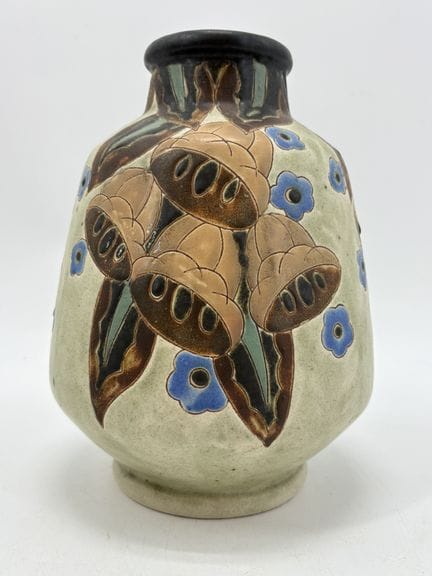 Charles CATTEAU (1880-1966). Jarrón «Boch Keramis»