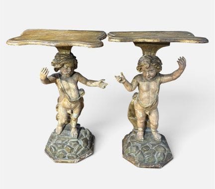 Paar Gueridon-Tische mit Puttenfiguren    83 x 54 