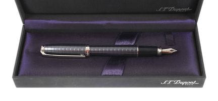 Dupont fountain pen
modern, marked ‘Dupont Paris’,