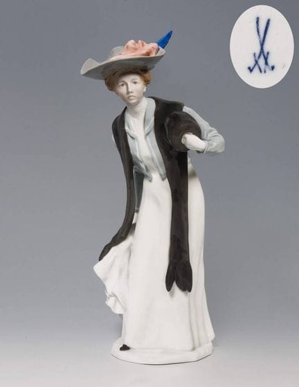 Meissen, figurine Art nouveau « Dame au manchon »
