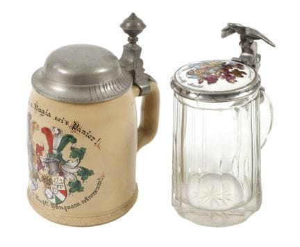 Deux chopes d'étudiants
vers 1910, chope en grès, 