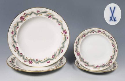 Meissen, 2 paires d'assiettes à dessert Art déco

