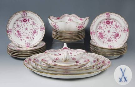 Meissen, service de table 23 pièces

Modèle 1880-1