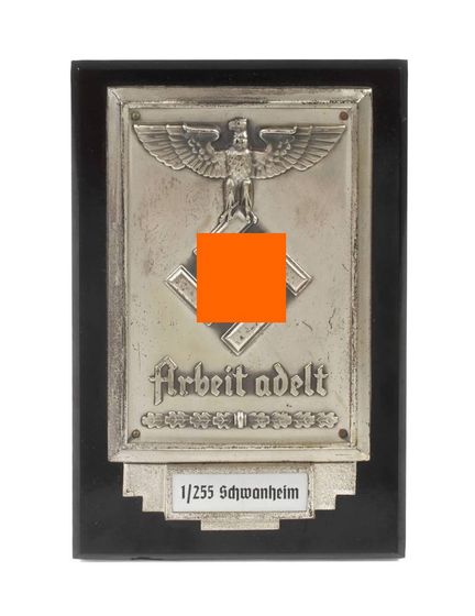 Plaquette commémorative du Service du travail du R