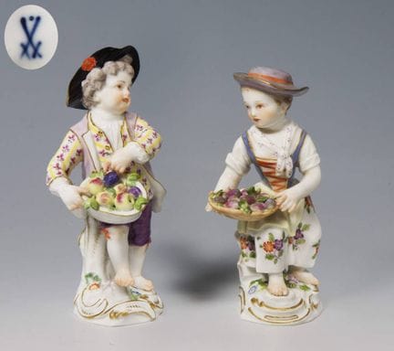 Meissen, paire d'enfants jardiniers avec un panier