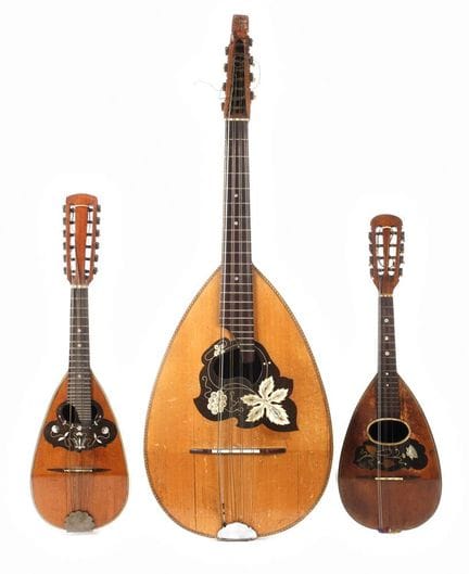 Luth et deux mandolines
1ère moitié du 20ème siècl