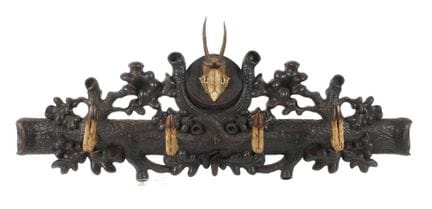 Porte-manteau en bois sculpté
Fin du XIXe siècle, 