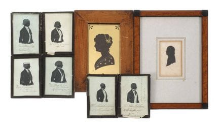Ensemble de silhouettes réalisées par des étudiant