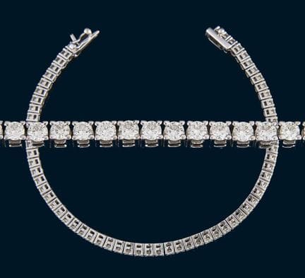 Bracelet en diamants

Or blanc 750 (18 carats), 64