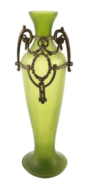 Jugendstil-Vase mit Montierung
um 1900, grünes bla