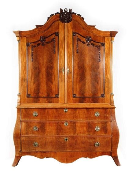 Classical top-chest
Holland, c. 1780, mahogany ven