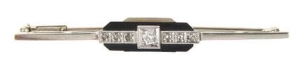 Stabbrosche mit Onyx und Diamanten
um 1920, Gelbgo
