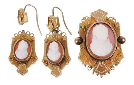 Conjunto de joyas con camafeos
Segunda mitad del s