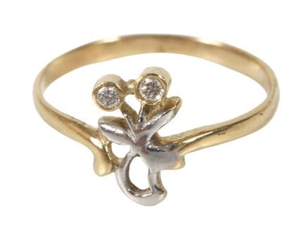 Anillo de mujer con diamantes
de época moderna, or