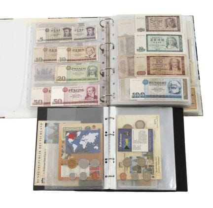 Lot de billets et de pièces
environ 250 billets, d