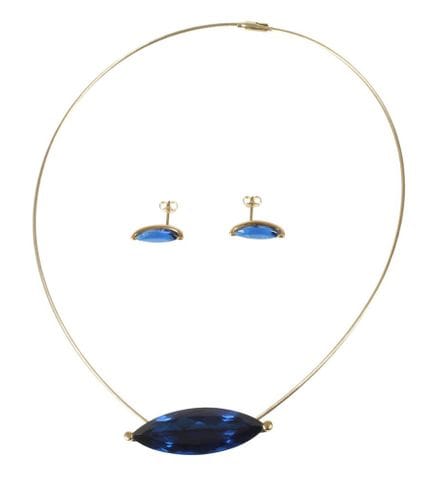 Designcollier mit Ohrsteckern
neuzeitlich, Anhänge