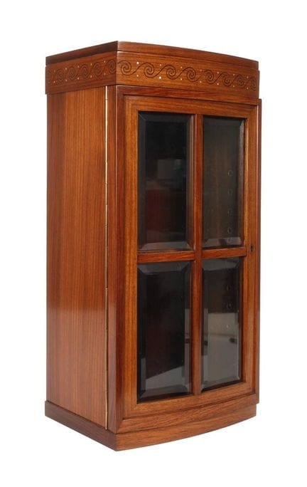 Kleiner Hängeschrank Jugendstil
deutsch, um 1905, 