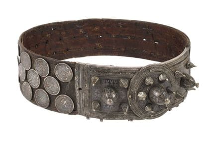 Ceinture à pièces rare
Seconde moitié du XIXe sièc