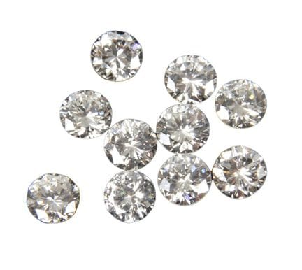 Diez brillantes, con un peso total de 0,97 ct
apar