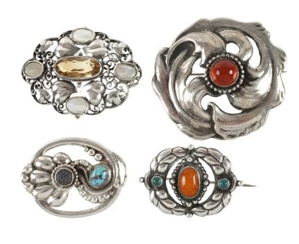 Vier Jugendstil-Broschen mit Steinbesatz
Anfang 20