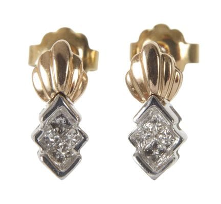 Par de pendientes de botón con diamantes
de estilo