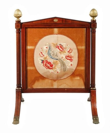 Ofenschirm 
um 1820, Mahagoni furniert und massiv,