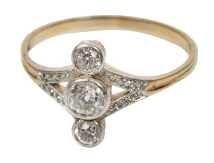 Anillo de mujer con diamantes
hacia 1920, oro blan