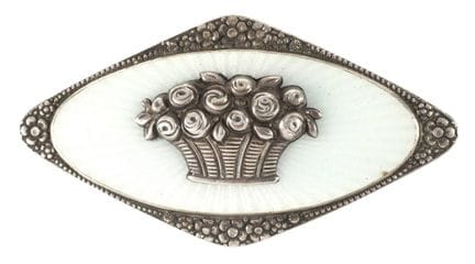 Jugendstil-Brosche mit guillochiertem Emaille
Anfa