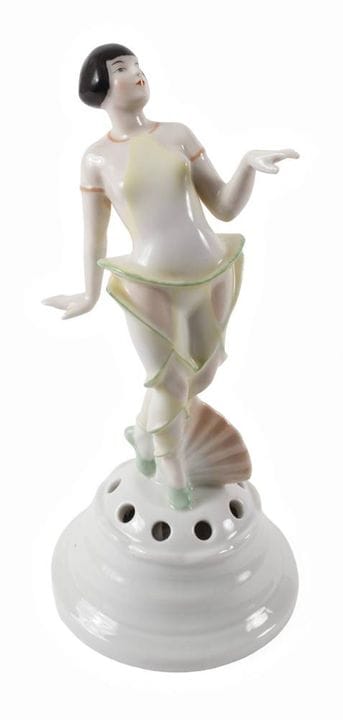 Heubach Lichte Ausdruckstänzerin als Blumenfigur
E